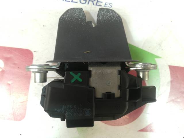 VAG 5J0827501C Cerradura de maletero  en stock Salamanca