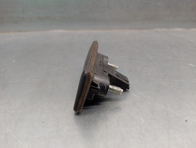 VAG 5J0827566E Tirador de puerta de maletero exterior  en stock Terrassa