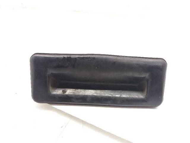 Manija de tapa de maletero (puerta trasera 3/5) interior 5J0827895 VAG