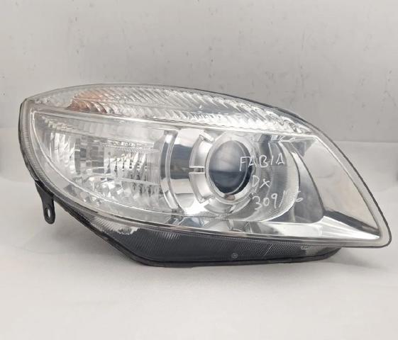 5J1941018A Faro derecho  disponible Málaga