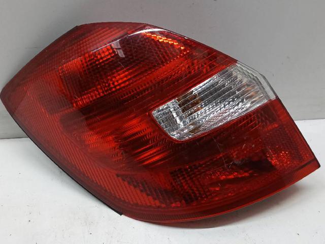 5J6945095 Piloto trasero izquierdo  en stock Castellón