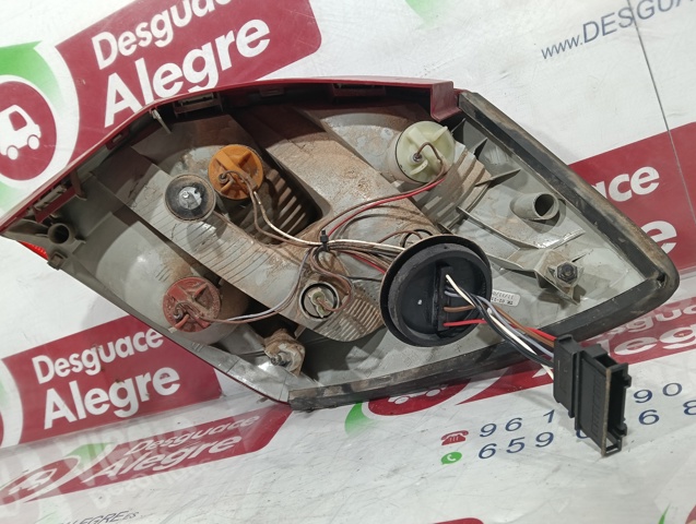 5J6945111 Piloto trasero izquierdo comprar Girona