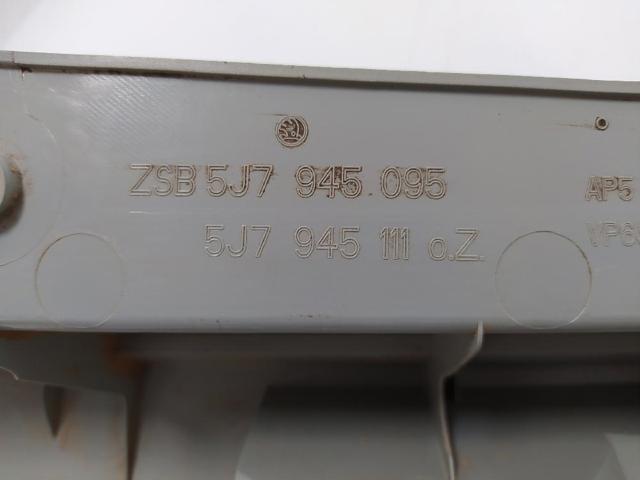 5J7945095 VAG Piloto trasero izquierdo  comprar en Jaén