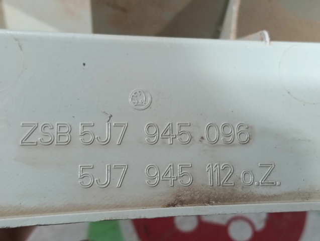 5J7945112 Piloto trasero derecho  comprar en Pontevedra