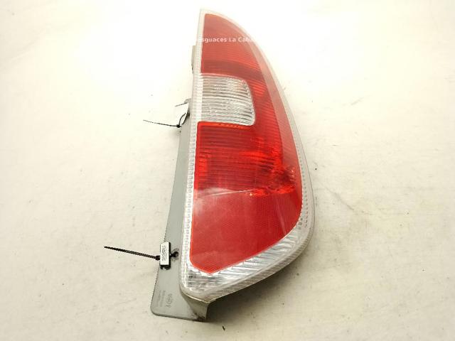 5J7945112 Piloto trasero derecho  en stock Sabadell