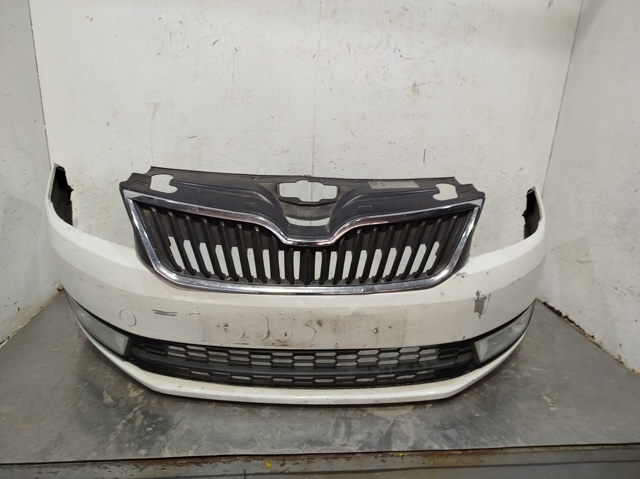 Parachoques Skoda Rapid  (NH3, NK3, NK6)