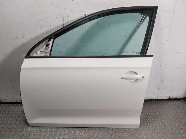VAG 5JA831051C Puerta delantera izquierda  en stock Terrassa