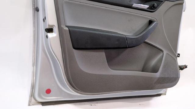 5JA831051C VAG Puerta delantera izquierda  comprar en Oviedo
