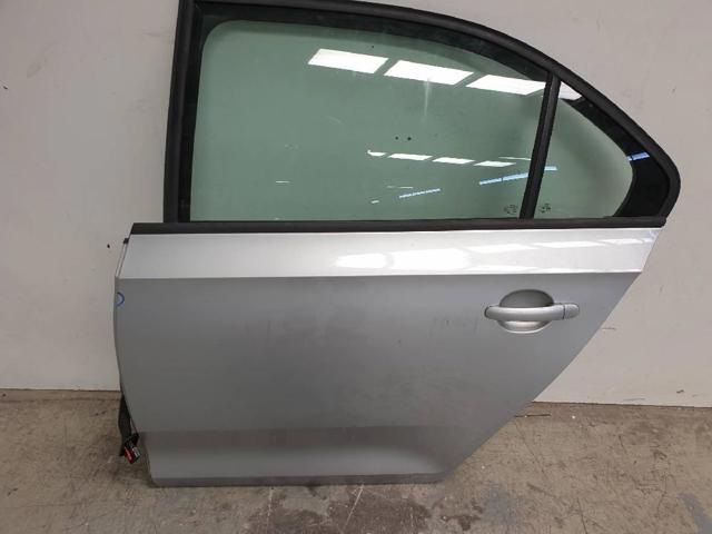 5JA833051C VAG Puerta trasera izquierda comprar Alcalá