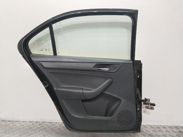 5JA833051C VAG Puerta trasera izquierda comprar Alcalá