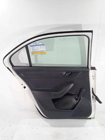 5JA833051C Puerta trasera izquierda  disponible Utrera