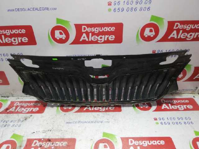 5JA853668 Parrilla del radiador  comprar en Pontevedra
