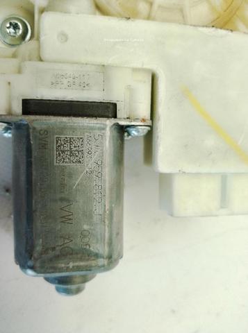 VAG 5JA959812J Motor del elevalunas de la puerta delantera derecha  disponible Lugo