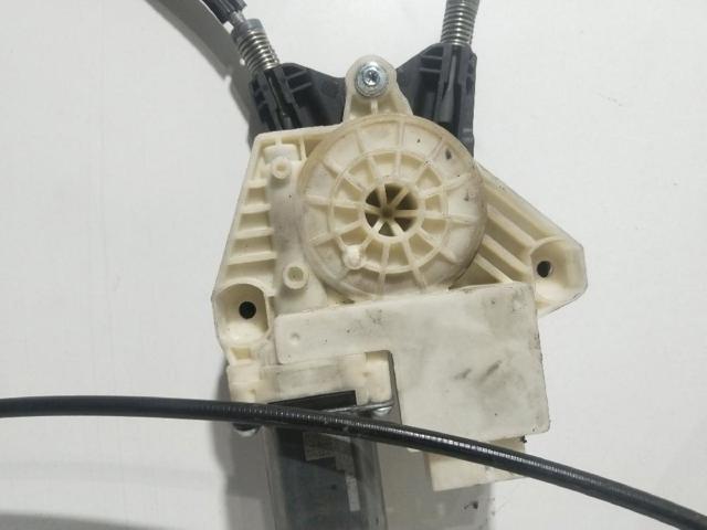 VAG 5JA959812K Motor del elevalunas de la puerta delantera derecha  comprar en Ponferrada