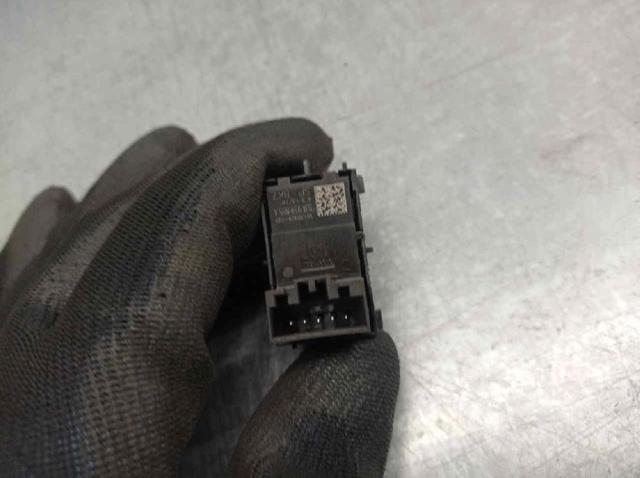 5JA959855A VAG Botón de encendido del motor del elevalunas trasero derecho  en stock Córdoba