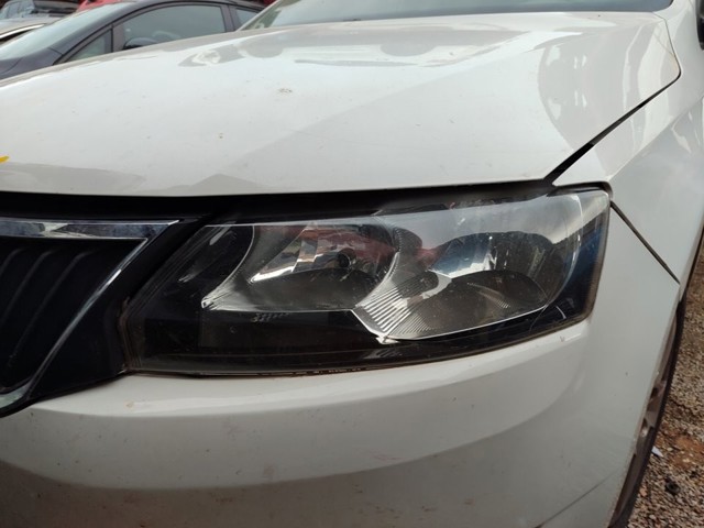 VAG 5JB941017 Faro izquierdo comprar Pamplona