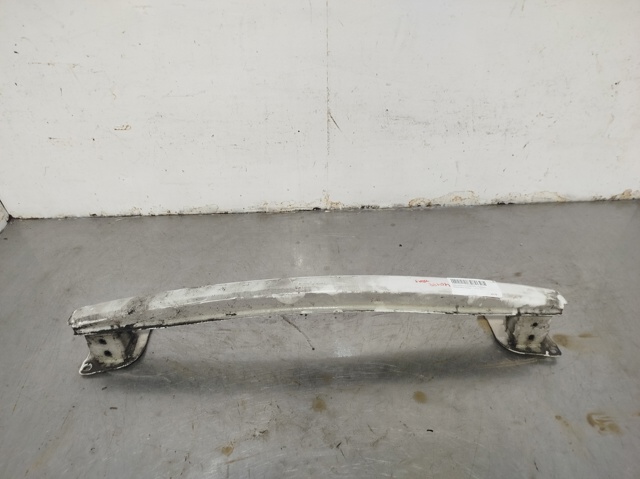 Refuerzo parachoque trasero Skoda Rapid  (NH3, NK3, NK6)