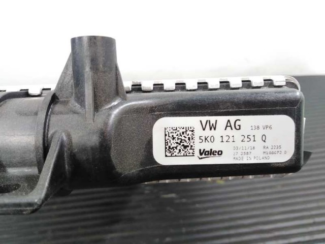VAG 5K0121251Q Radiador de refrigeración del motor  comprar en Albacete