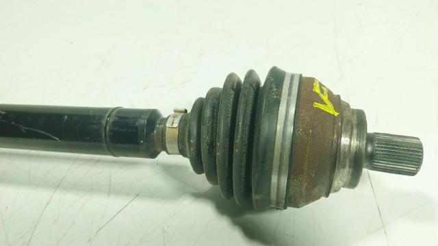 5K0407272C Semieje delantero derecho  disponible Utrera