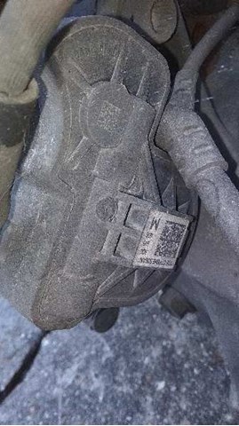 5K0615424 Pinza de freno trasera derecha  disponible Málaga