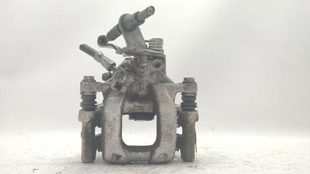 VAG 5K0615424 Pinza de freno trasera derecha  en stock Salamanca