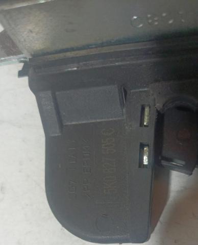 5K0827505 Cerradura de tapa de maletero  disponible Utrera