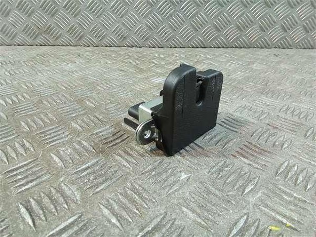 5K0827505A Cerradura de tapa de maletero  comprar en Pontevedra