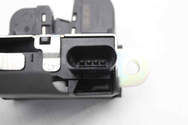 5K0827505C9B9 VAG Cerradura de maletero comprar Bilbao