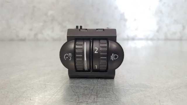 VAG 5K0941333 Botón del regulador de altura de faros  en stock Valencia