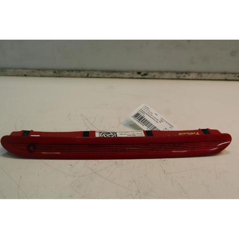 VAG 5K0945087D Tercera luz de freno  en stock Valencia