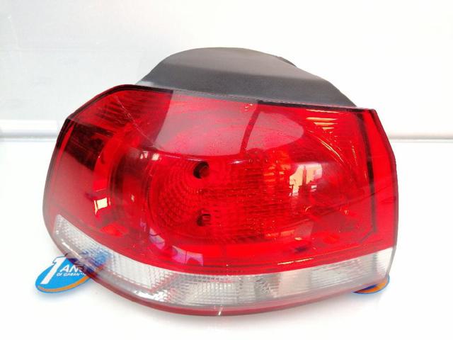 VAG 5K0945095E Piloto trasero exterior izquierdo  disponible Lugo