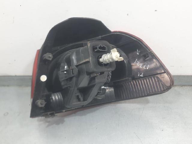 5K0945095E VAG Piloto trasero exterior izquierdo  en stock Córdoba