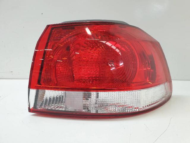5K0945096E Piloto trasero exterior derecho  disponible Málaga