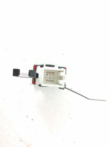 VAG 5K0953509A Boton de luz de emergencía comprar Pamplona