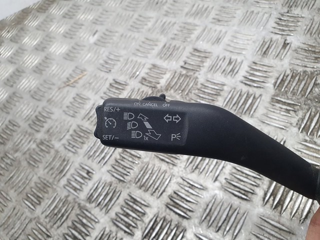 VAG 5K0953513M Conmutador de la columna de dirección completo  disponible Lugo