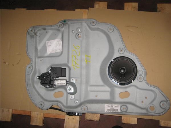 5K0959703A VAG Motor del elevalunas de la puerta trasera izquierda comprar Alcalá