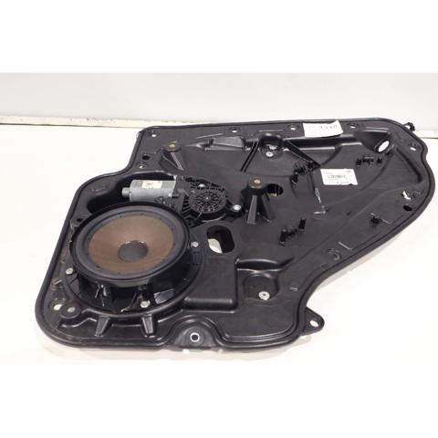 5K0959704D Motor del elevalunas de la puerta trasera derecha  disponible Málaga