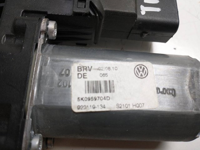 5K0959704D Motor del elevalunas de la puerta trasera derecha  comprar en Reus