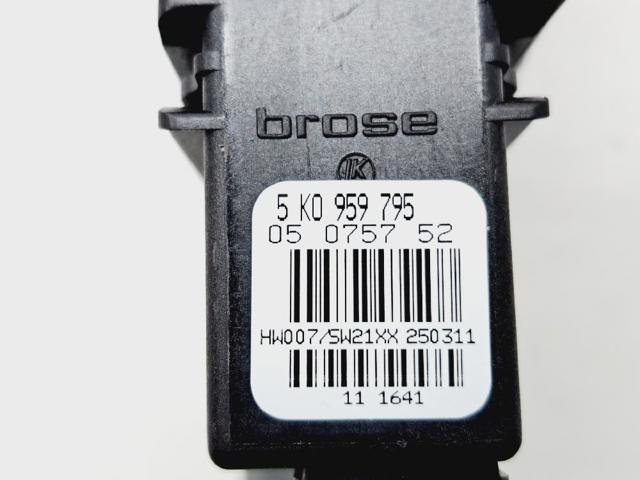 5K0959704D VAG Motor del elevalunas de la puerta trasera derecha comprar Bilbao