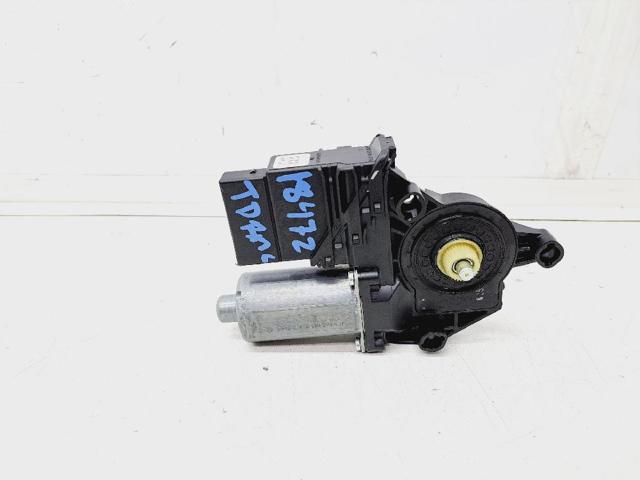 5K0959704D Motor del elevalunas de la puerta trasera derecha  comprar en Zaragoza