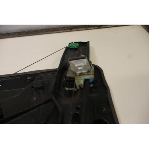 VAG 5K0959793 Motor del elevalunas de la puerta delantera izquierda  comprar en Ponferrada