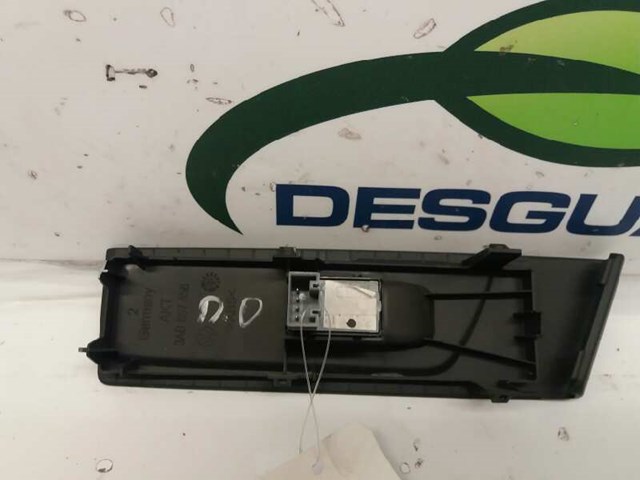 VAG 5K0959855 Botón de encendido del motor del elevalunas trasero  en stock Terrassa