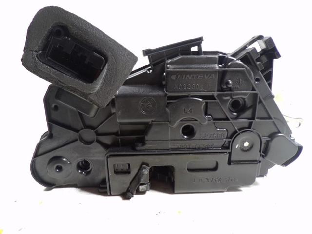 VAG 5K1837015C Cerradura de puerta delantera izquierda  disponible Valladolid