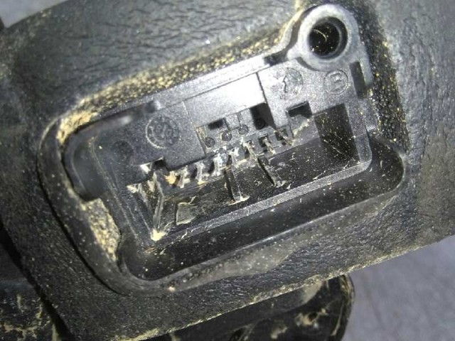VAG 5K1837016 Cerradura de puerta delantera derecha  en stock Valencia