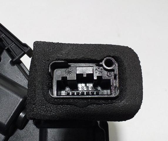 5K1837016 Cerradura de puerta delantera derecha comprar Sevilla