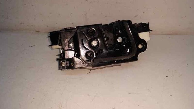 VAG 5K1837016B Cerradura de puerta delantera derecha  disponible Valladolid