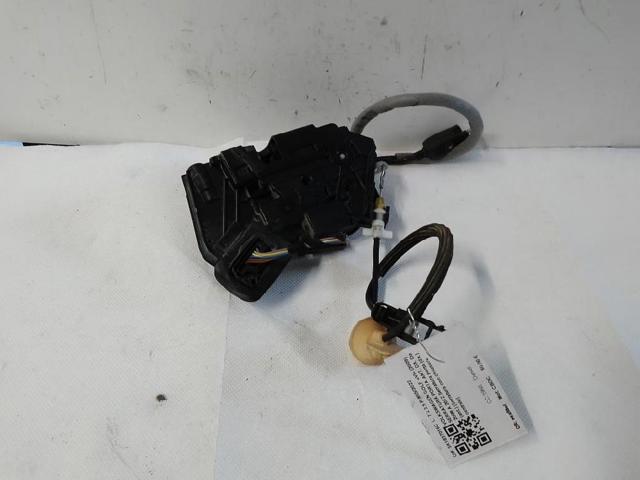 5K1837016C VAG Cerradura de puerta delantera derecha  en stock Córdoba