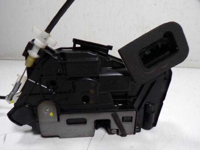5K1837016C VAG Cerradura de puerta delantera derecha  en stock Córdoba