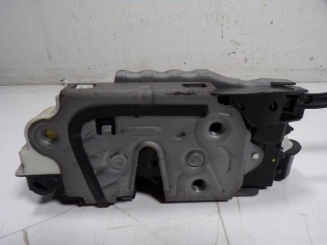 5K1837016C Cerradura de puerta delantera derecha  comprar en Zaragoza