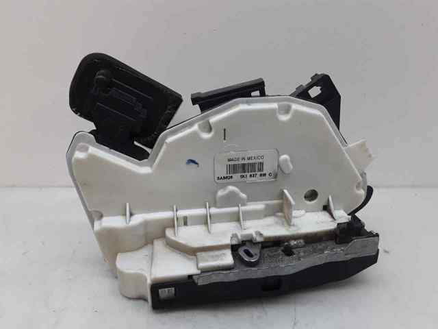 5K1837016C VAG Cerradura de puerta delantera derecha  en stock Córdoba